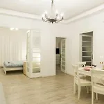 White Nights Of Old Town Apartmán *