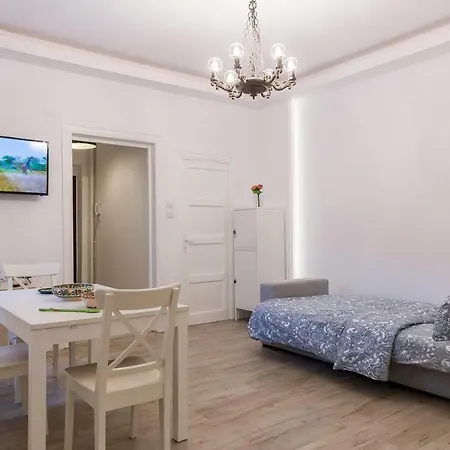Apartment White Nights Of Old Town Bucharest
