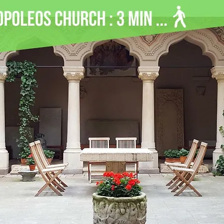 Апартаменти White Nights Of Old Town *