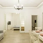 Lejlighed White Nights Of Old Town